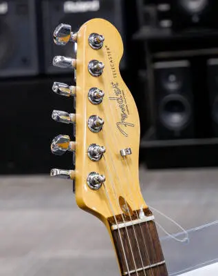 Fender - American Professional II Telecaster, Rosewood Fingerboard - 3-Colour Sunburst 2